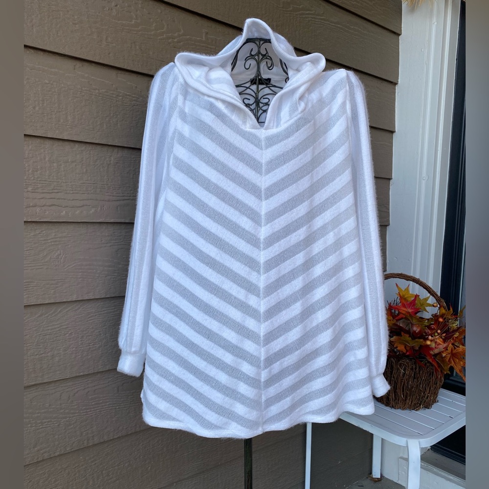 Lane Bryant Hoodie sweaters women’s white striped